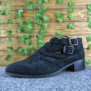 Clarks Narrative Womens 7.5 Black Suede Cutout Ankle Boots Double Buckle Stylish
